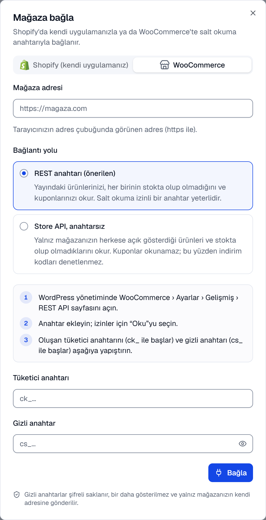 Mağaza bağla penceresinin WooCommerce sekmesi: Mağaza adresi, iki bağlantı yolu, anahtar için üç adım; Tüketici anahtarı ve Gizli anahtar alanları